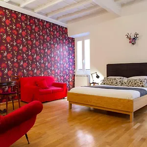 Apartment Trasteverehome - Paglia House Of 17century In Trastevere, Rome